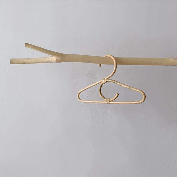 Kinder Kleiderbügel aus Rattan - NUA CONCEPT